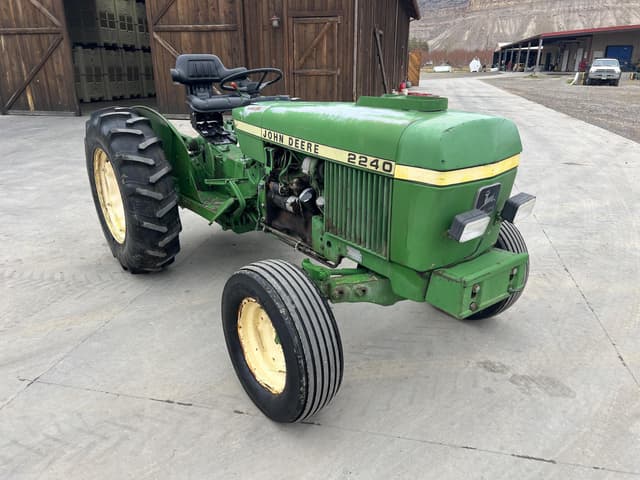 Image of John Deere 2240 equipment image 2