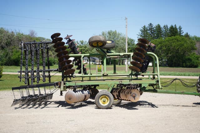 Image of John Deere 230 equipment image 2