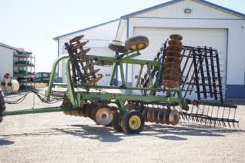 Main image John Deere 230