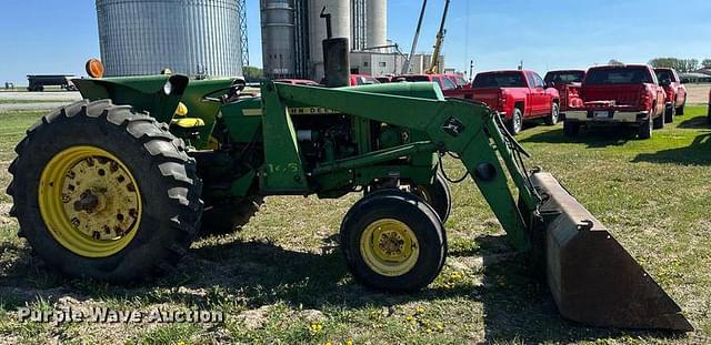 Image of John Deere 2640 equipment image 3