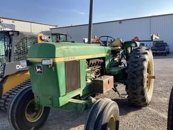 Main image John Deere 2840