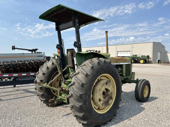 Image of John Deere 2840 equipment image 3