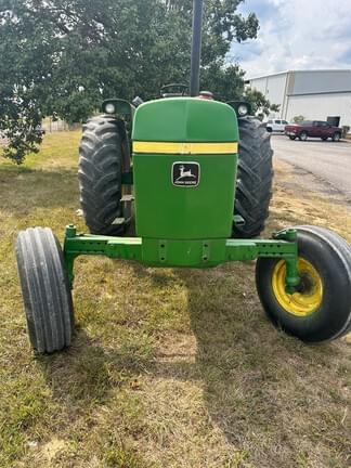 Image of John Deere 2840 equipment image 2