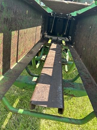 Image of John Deere 336 equipment image 3