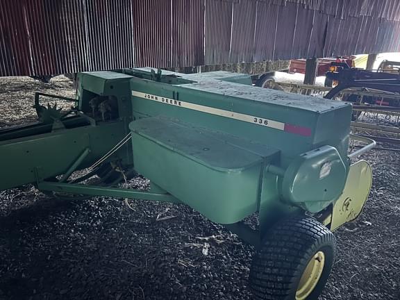 Image of John Deere 336 equipment image 1
