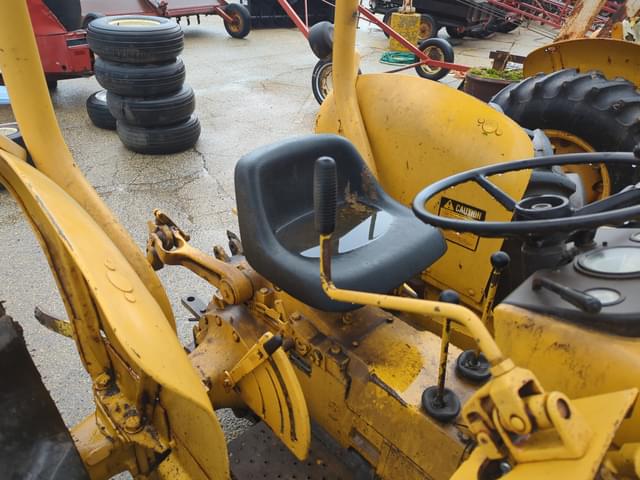 Image of John Deere 401 equipment image 4