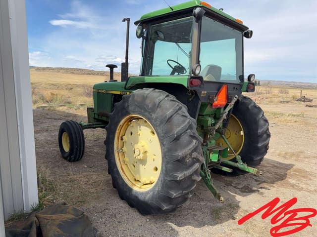 Image of John Deere 4040 equipment image 4
