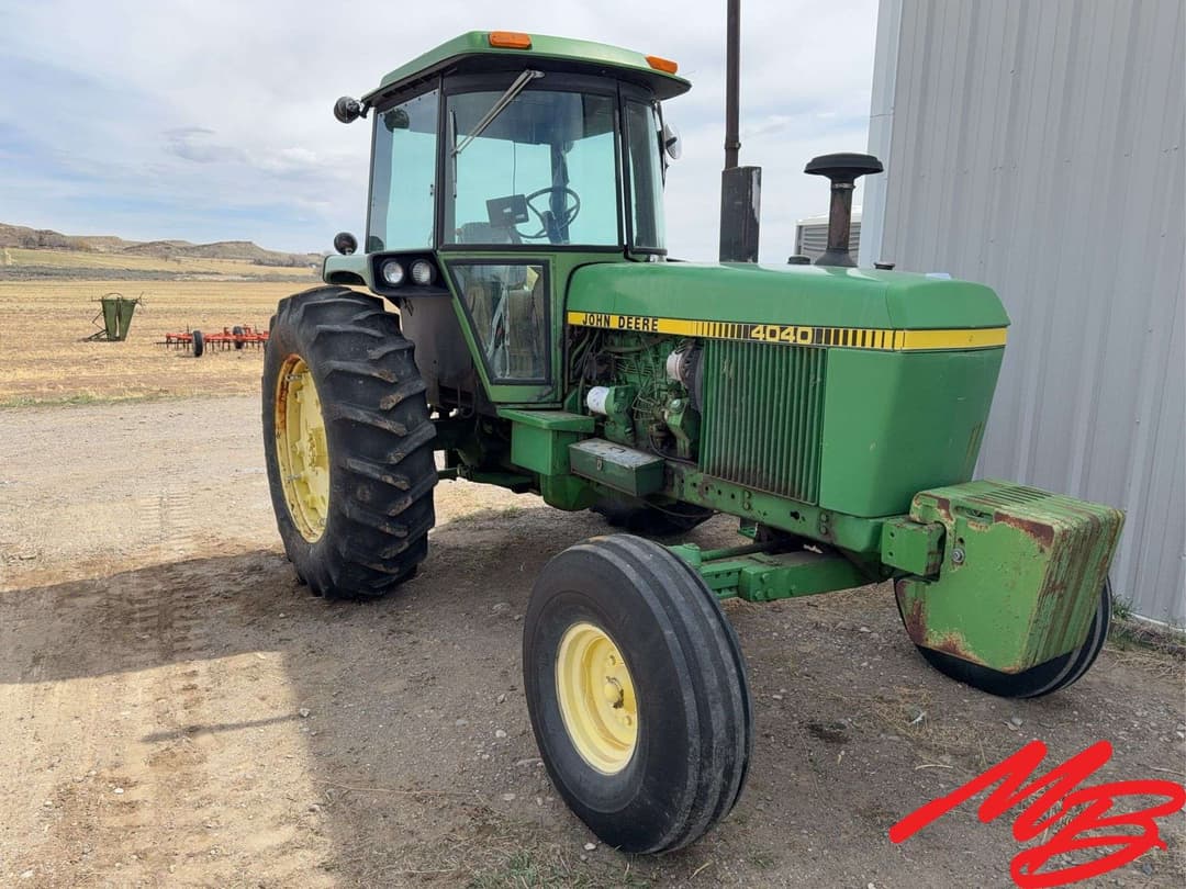 Image of John Deere 4040 Primary image