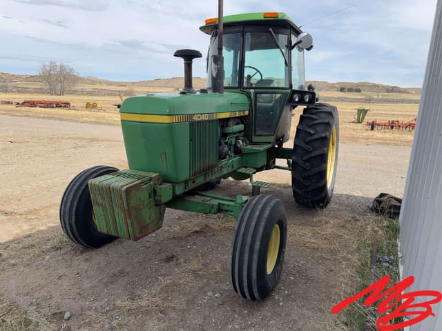 Image of John Deere 4040 equipment image 3