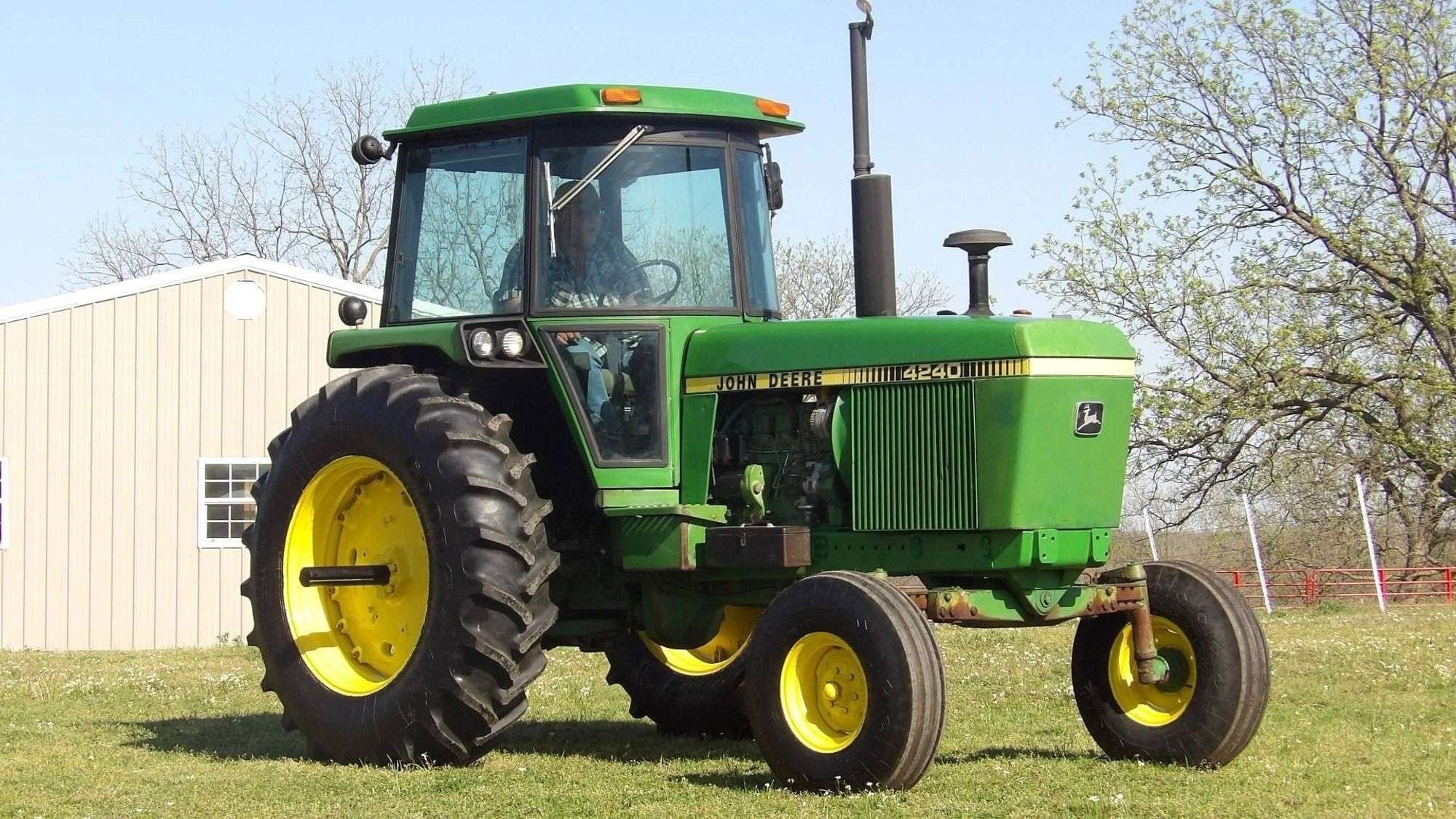 1978 John Deere 4240 Equipment Image0