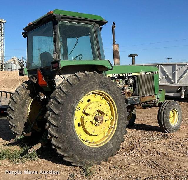 Image of John Deere 4240 equipment image 4