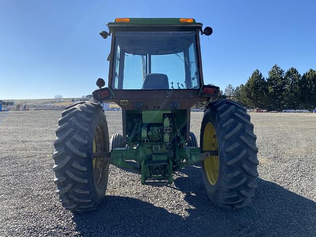 Image of John Deere 4240 equipment image 3