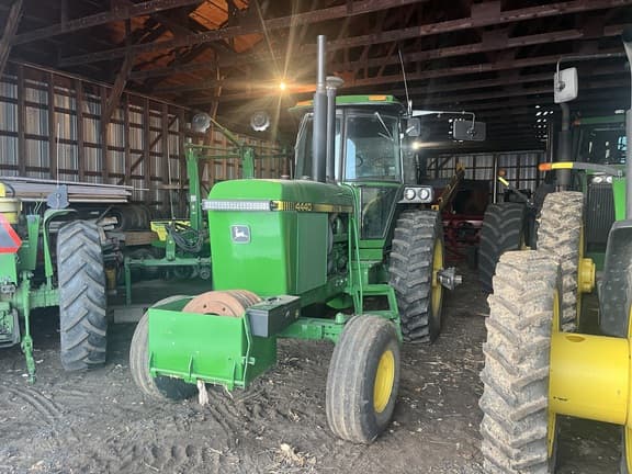 Image of John Deere 4440 equipment image 1