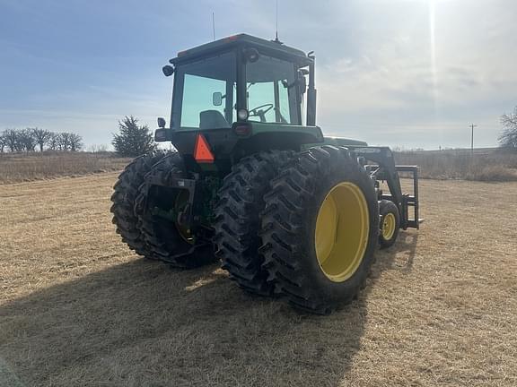 Image of John Deere 4440 equipment image 4