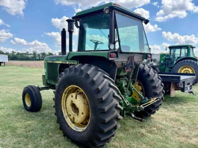 Image of John Deere 4440 equipment image 3