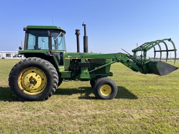 Image of John Deere 4440 equipment image 3
