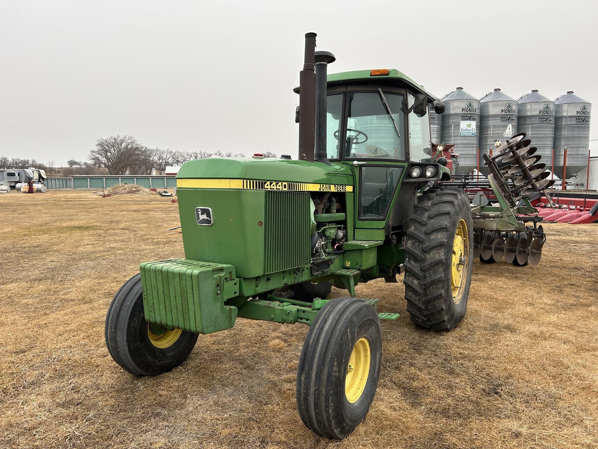 Main image John Deere 4440
