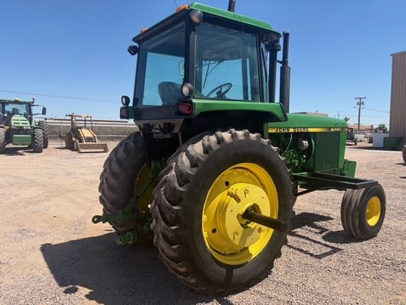 Image of John Deere 4440 equipment image 2