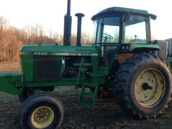 Image of John Deere 4440 Image 1
