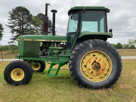 Image of John Deere 4440 equipment image 1