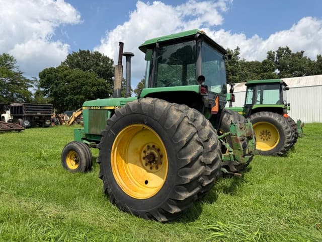 Image of John Deere 4440 equipment image 4