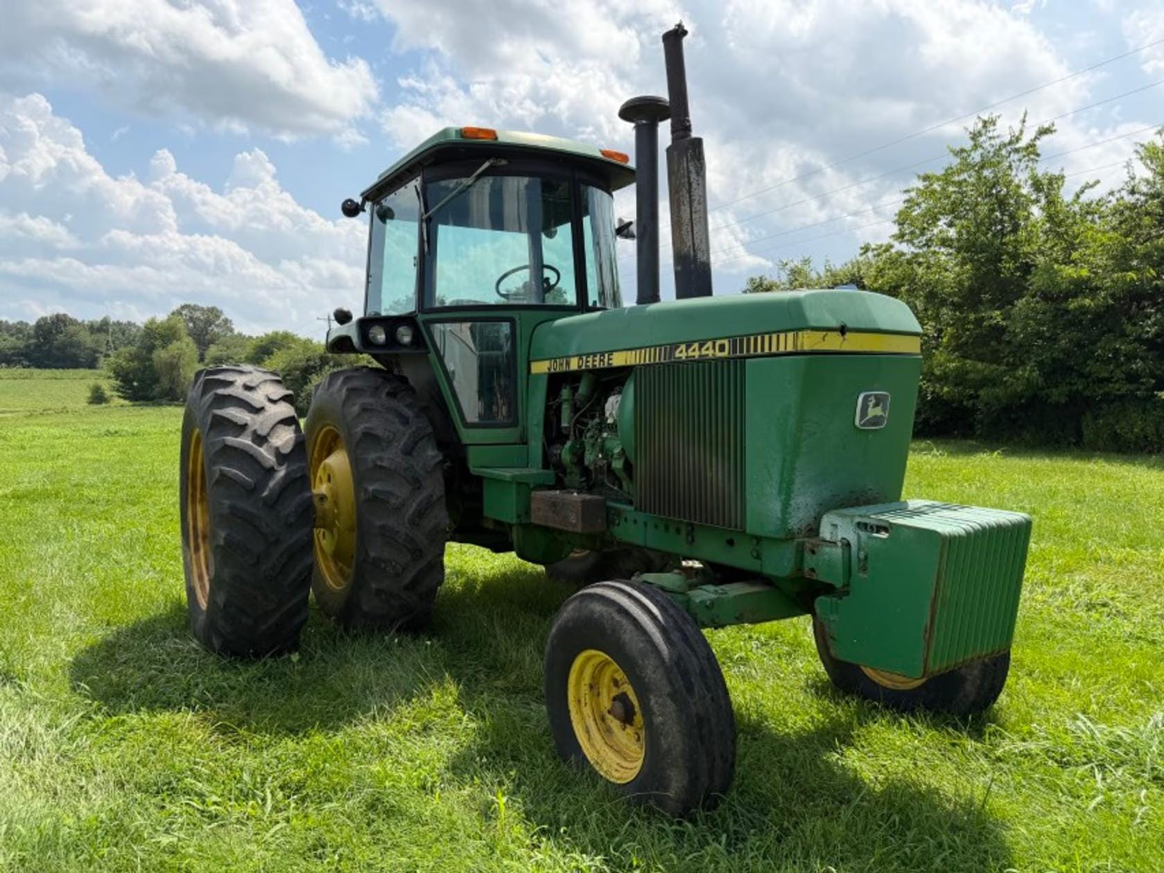 1978 John Deere 4440 Equipment Image0