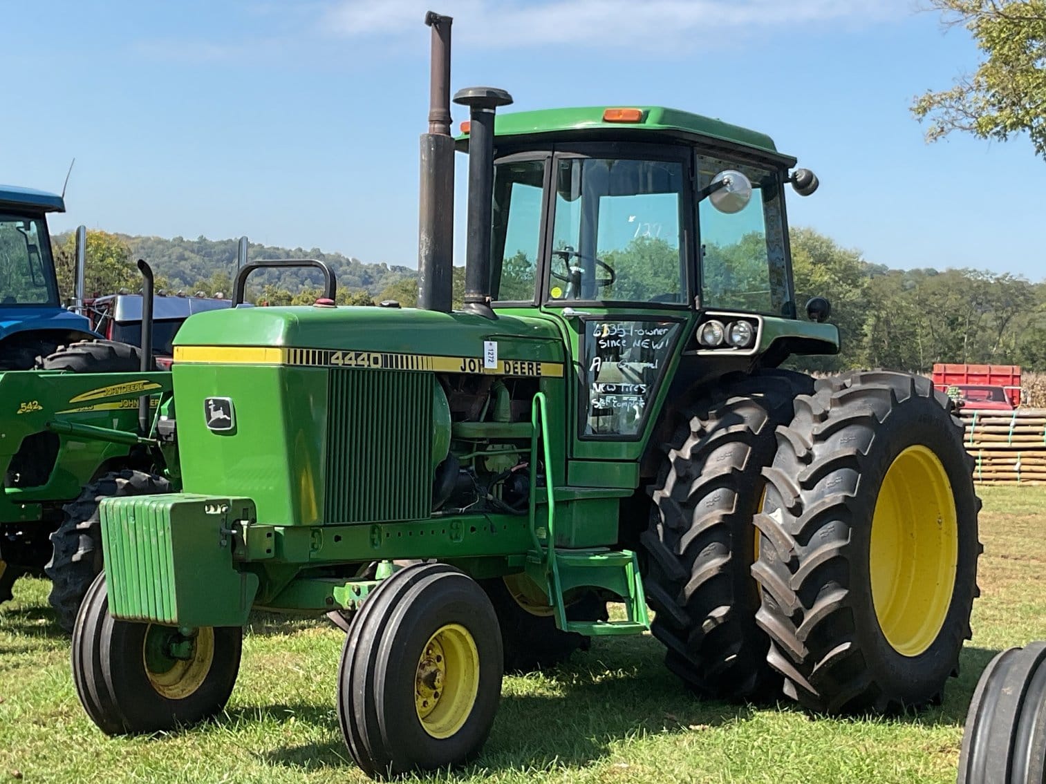 1978 John Deere 4440 Equipment Image0