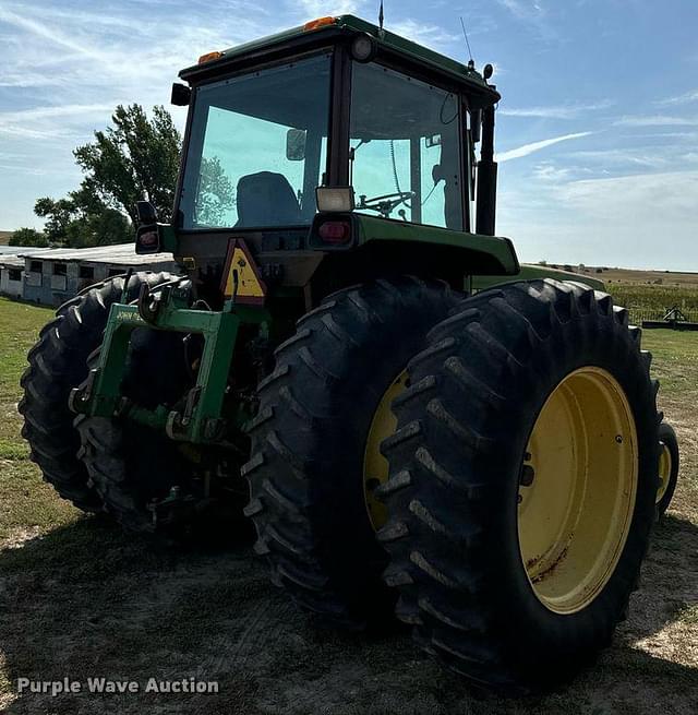 Image of John Deere 4440H equipment image 4