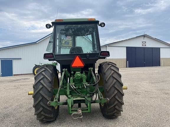 Image of John Deere 4640 equipment image 3