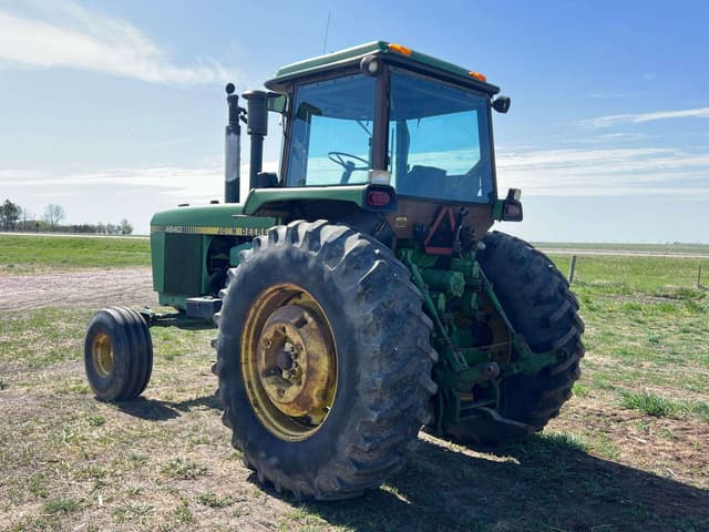 Image of John Deere 4640 equipment image 2