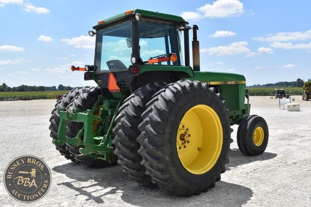 Image of John Deere 4640 equipment image 4