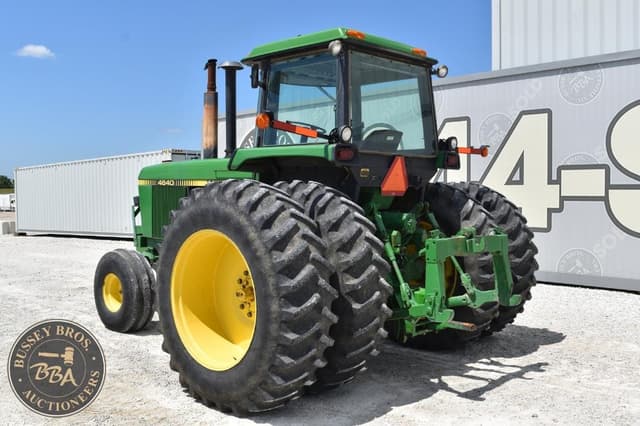 Image of John Deere 4640 equipment image 2
