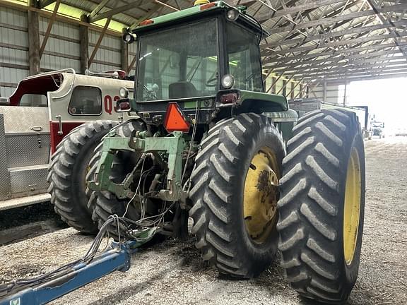 Image of John Deere 4640 equipment image 3