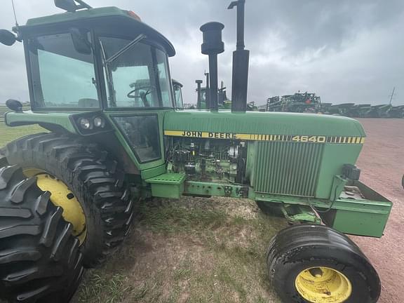 Image of John Deere 4640 equipment image 3
