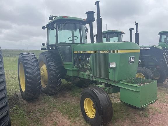 Image of John Deere 4640 equipment image 2