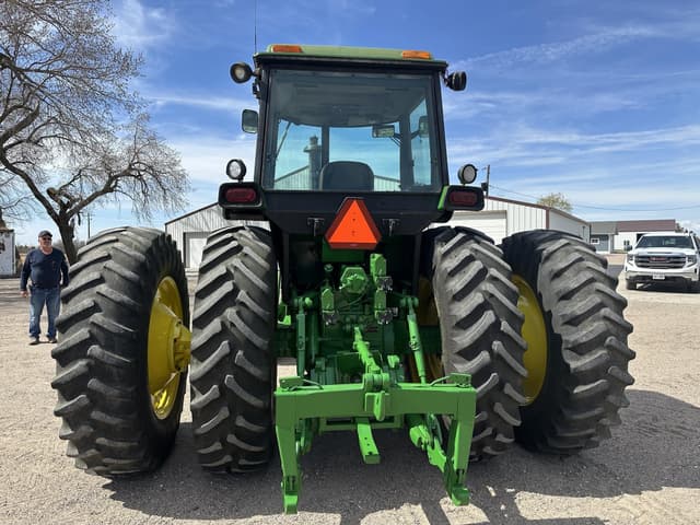 Image of John Deere 4640 equipment image 3