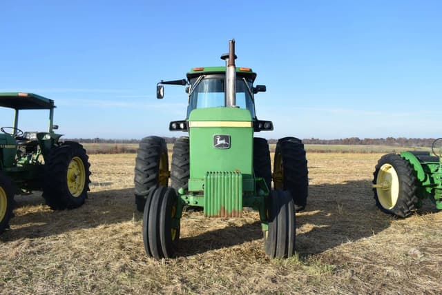 Image of John Deere 4640 equipment image 1