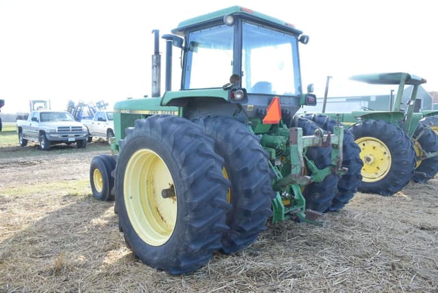 Image of John Deere 4640 equipment image 3
