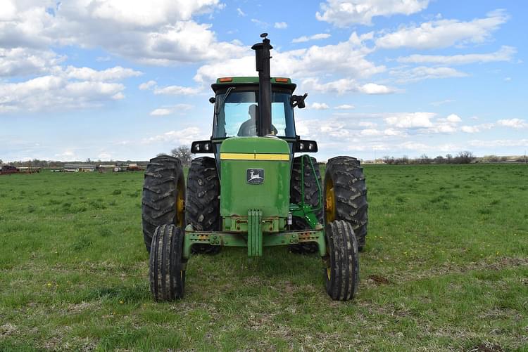 Main image John Deere 4640 12