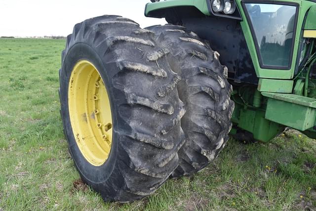 Thumbnail image John Deere 4640 22