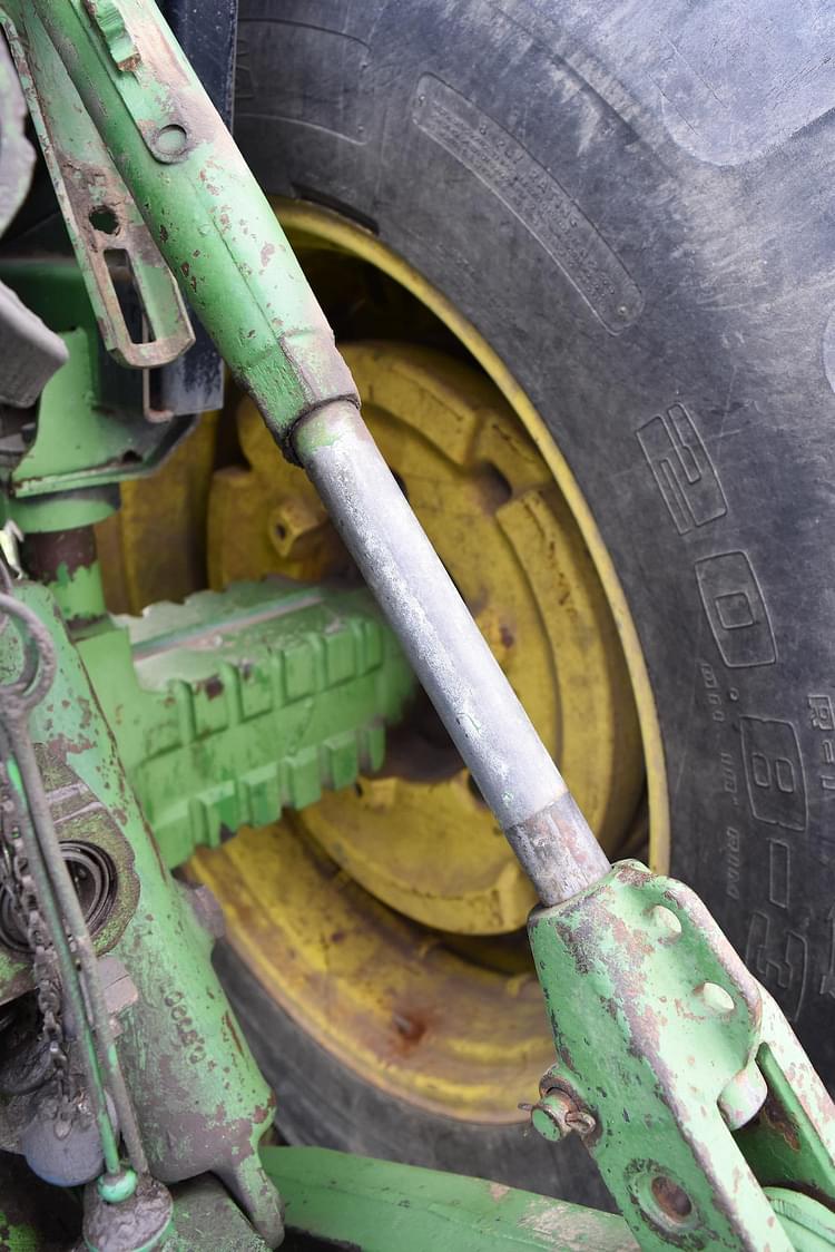 Main image John Deere 4640 23