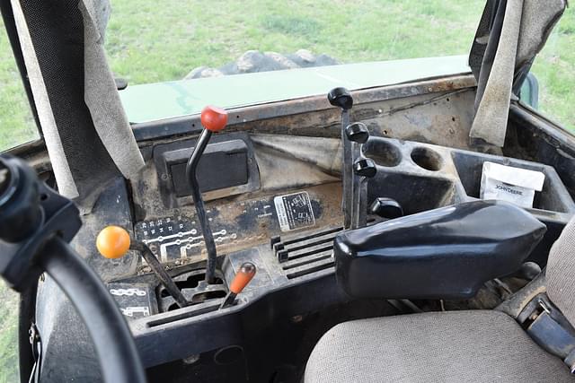 Thumbnail image John Deere 4640 31