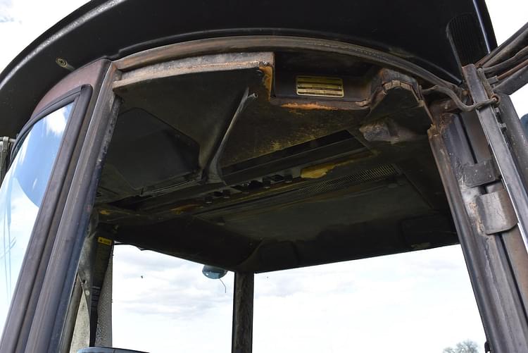 Main image John Deere 4640 37