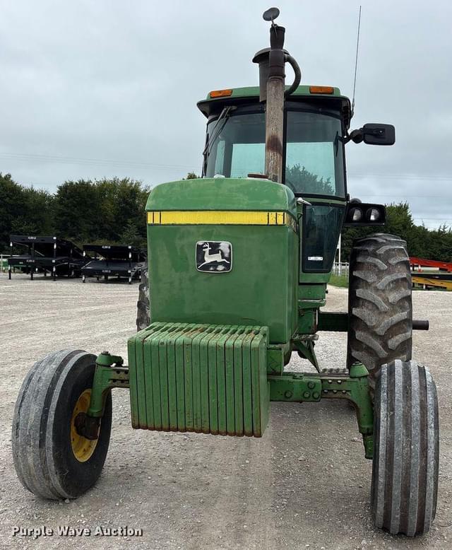 Image of John Deere 4640 equipment image 1