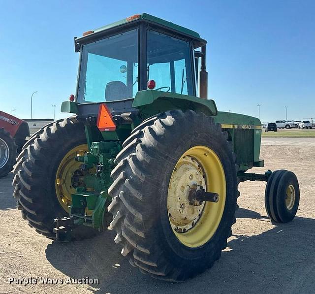 Image of John Deere 4640 equipment image 4