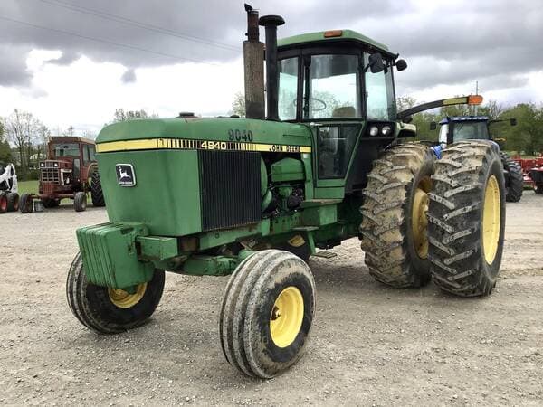 Image of John Deere 4840 equipment image 1