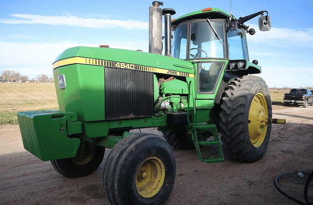 Image of John Deere 4840 equipment image 1