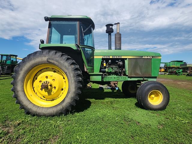 Image of John Deere 4840 equipment image 2