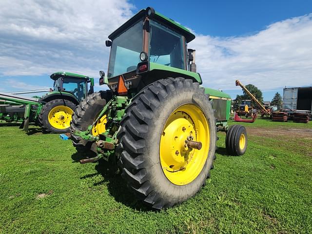 Image of John Deere 4840 equipment image 3