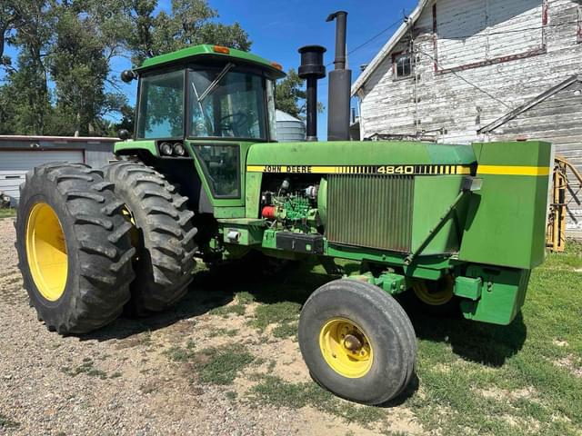 Image of John Deere 4840 equipment image 1